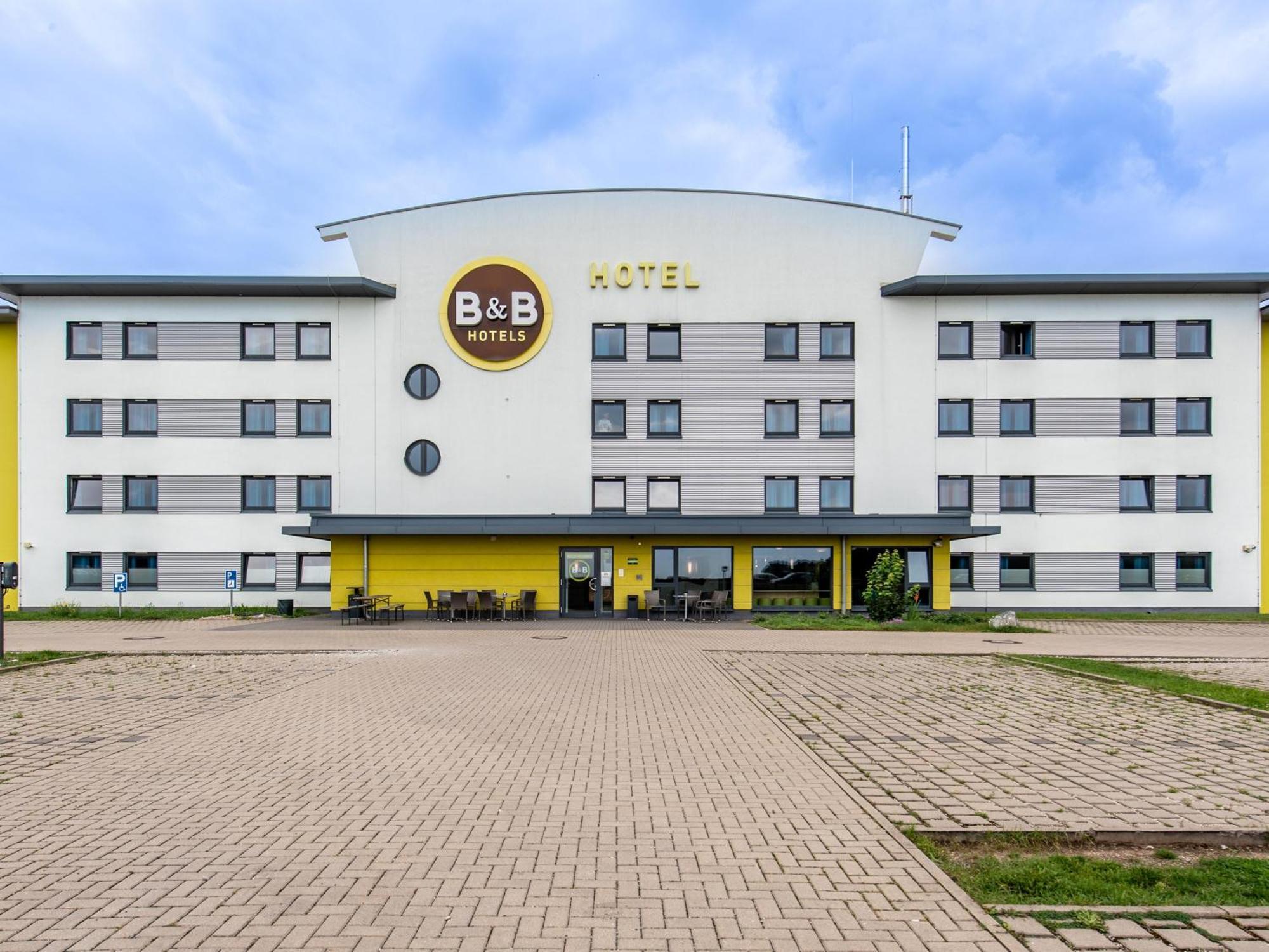 B&B Hotel Erlangen Buitenkant foto
